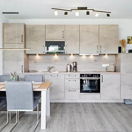 Weisse Weisse 2-16 * Boltenhagen (Ostseebad)